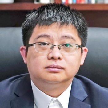 李强