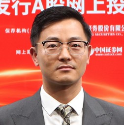 陈传亮