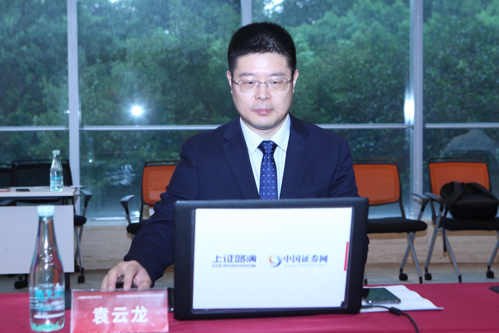 康鹏科技董事、总经理 袁云龙先生 路演现场
