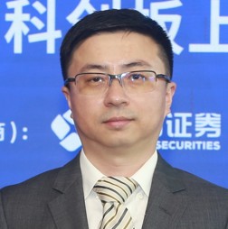 卞加振 先生|东方证券承销保荐有限公司|投资银行部执行总经理、项目组负责人 